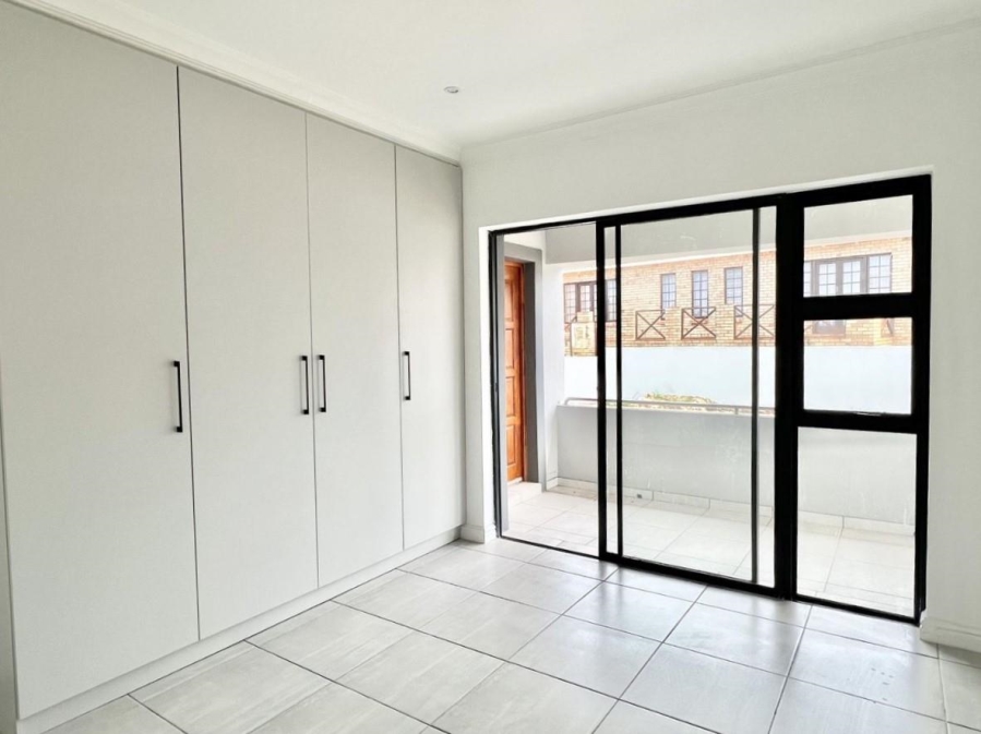 5 Bedroom Property for Sale in Wavecrest Eastern Cape